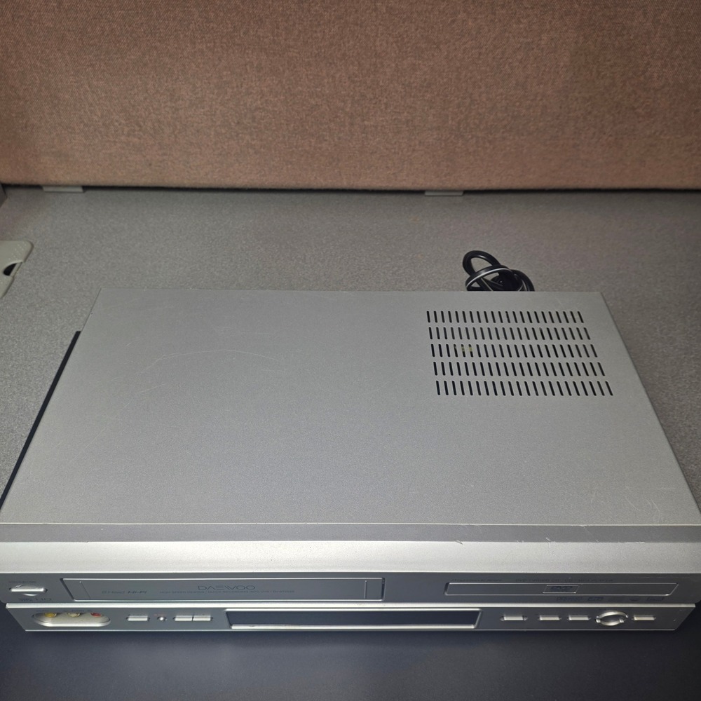 Daewoo DVD VCR Combo Player Silver DV-6T955B 6-Head Hi-Fi VHS CD WORKS - Picture 5 of 7